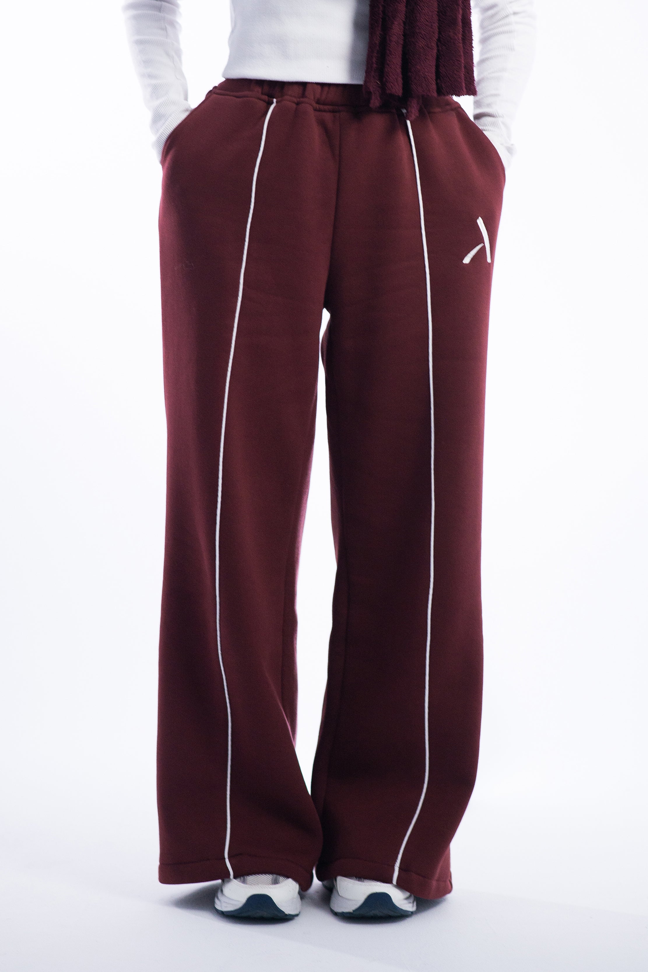 BURGUNDY SWEATPANTS