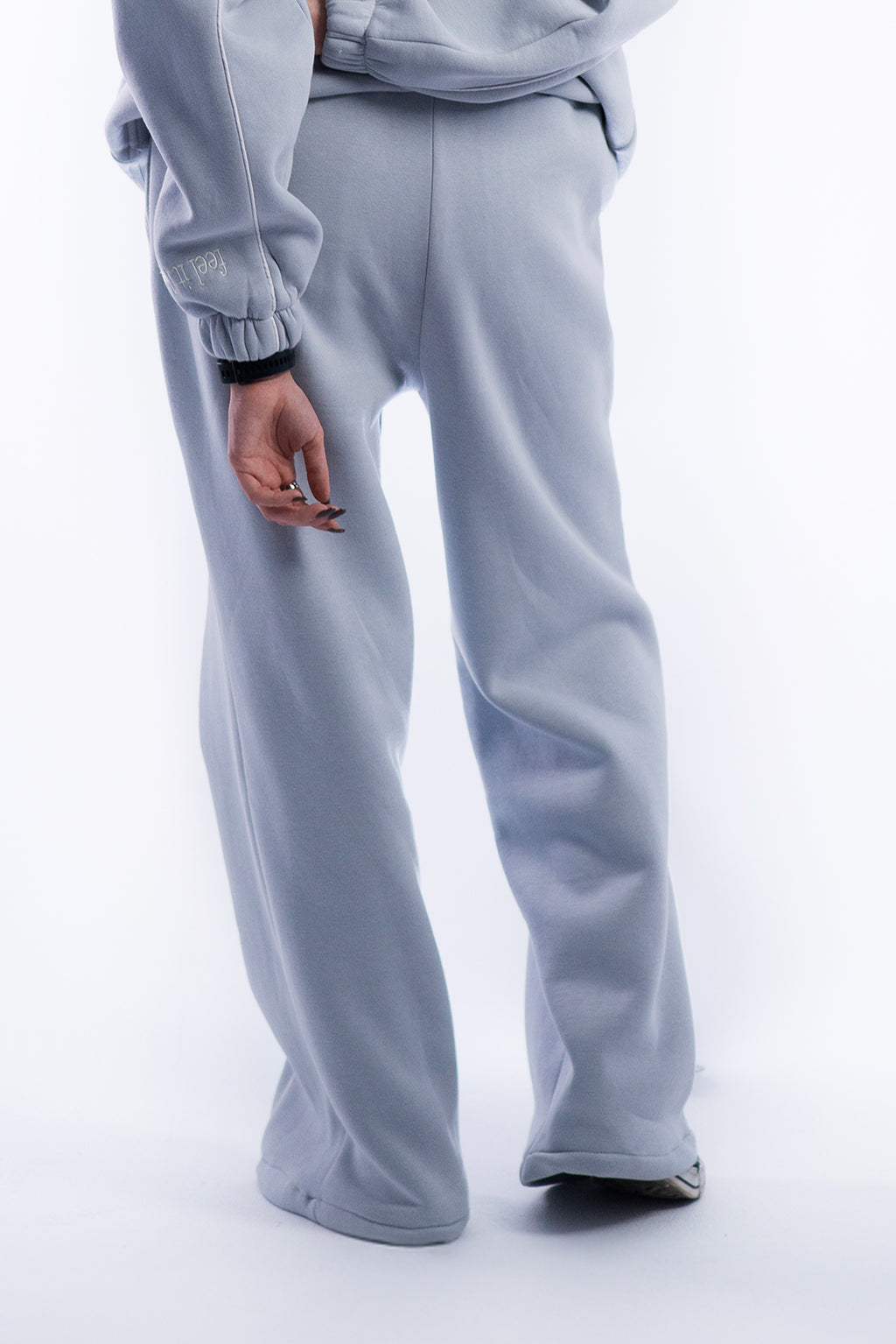 COOL GRAY SWEATPANTS