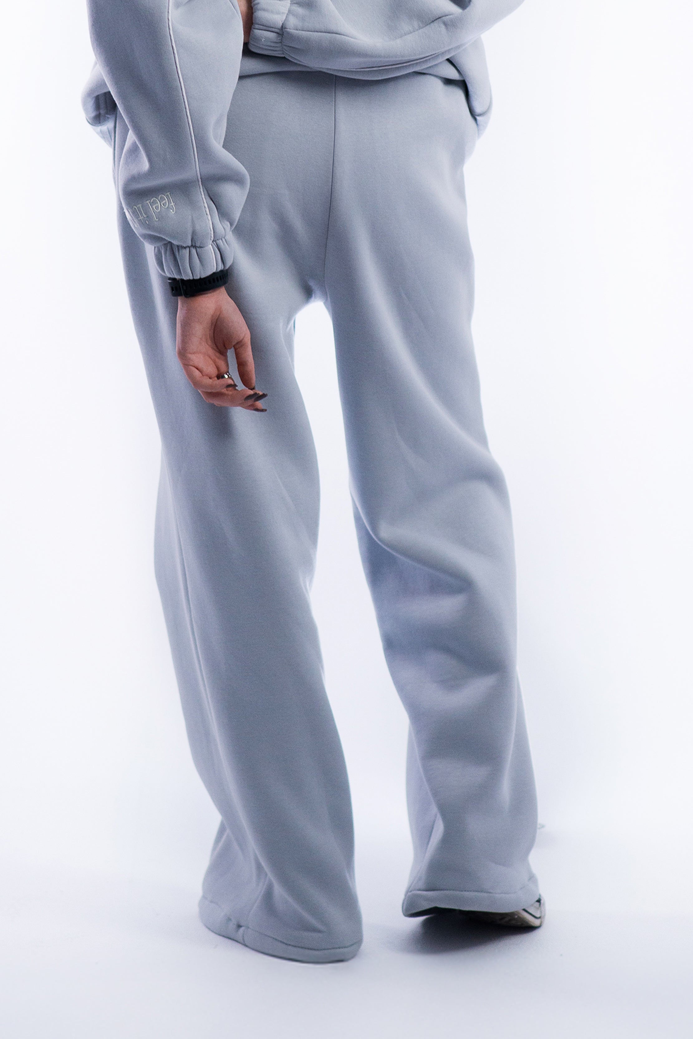 COOL GRAY SWEATPANTS